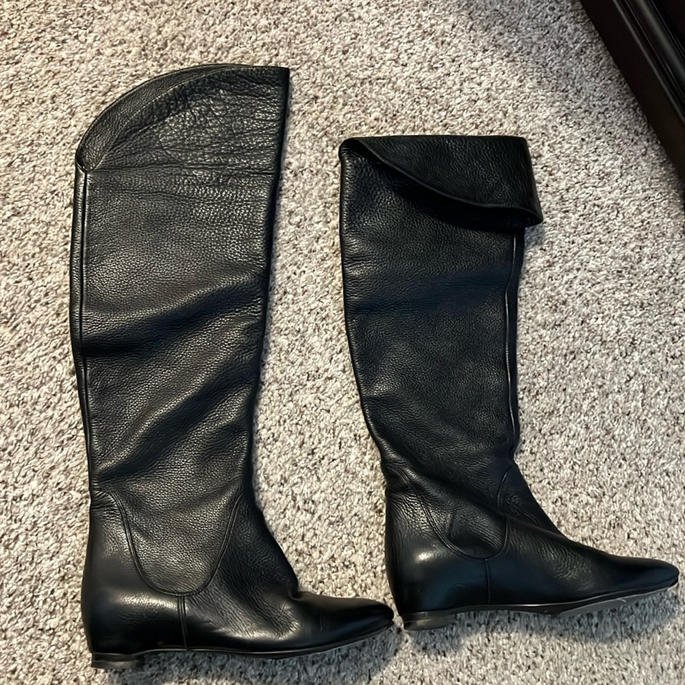 Black leather over the knee boots.Size 36,5.Good condition. Very soft leather.